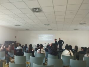 incontro con la Polizia di stato